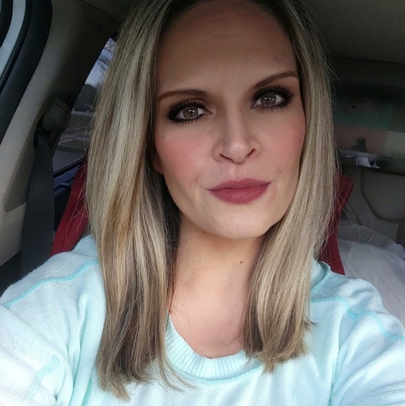 Meet your Posher, Deliska. - Picture 8 of 12